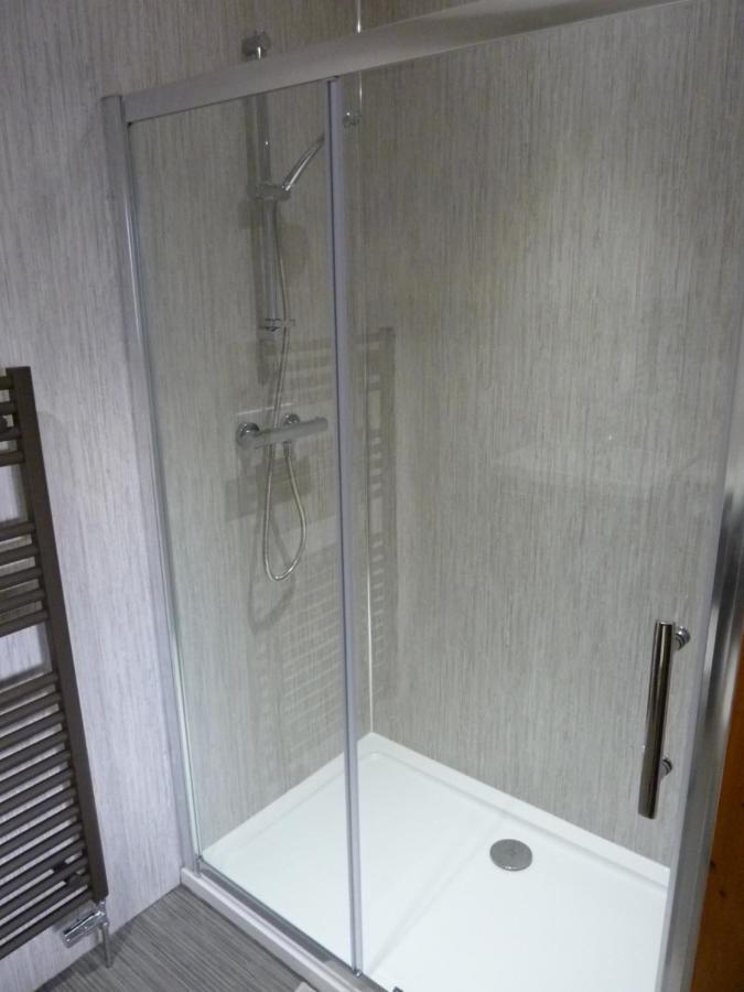 Inverness. Private Double Room With En Suite. Room Only. Экстерьер фото